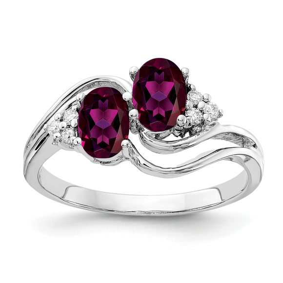 Jewelry - 14k White Gold 6x4mm Oval Rhodolite Garnet VS Diamond ring